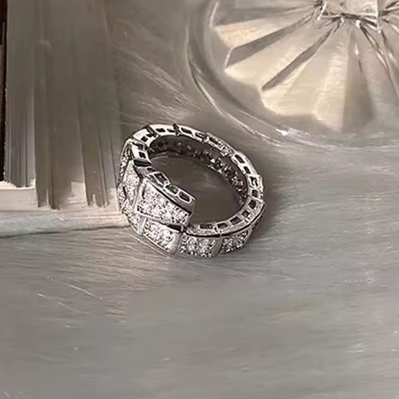 Serpenti Silver Crystal Adjustable Ring - Picture 4 of 12